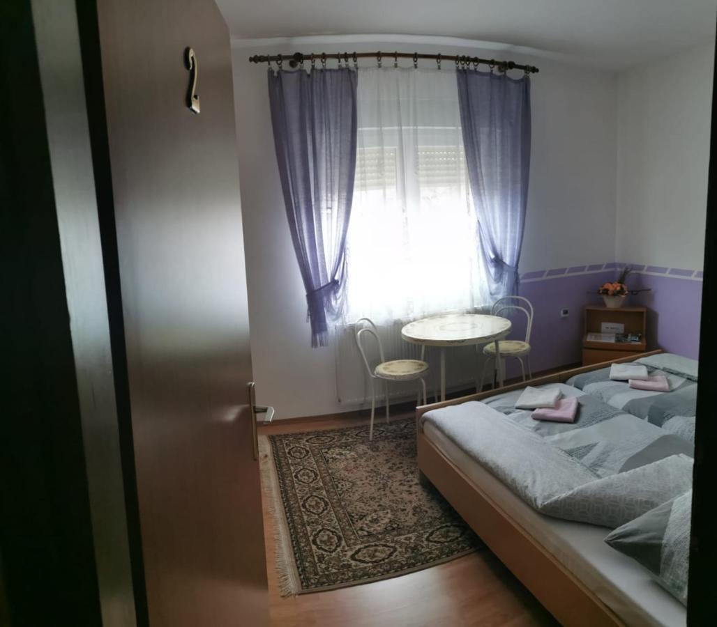 Gacka Rooms Vrhovine Exteriér fotografie