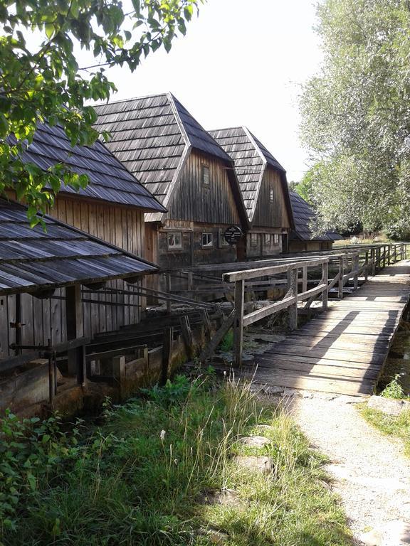 Gacka Rooms Vrhovine Exteriér fotografie